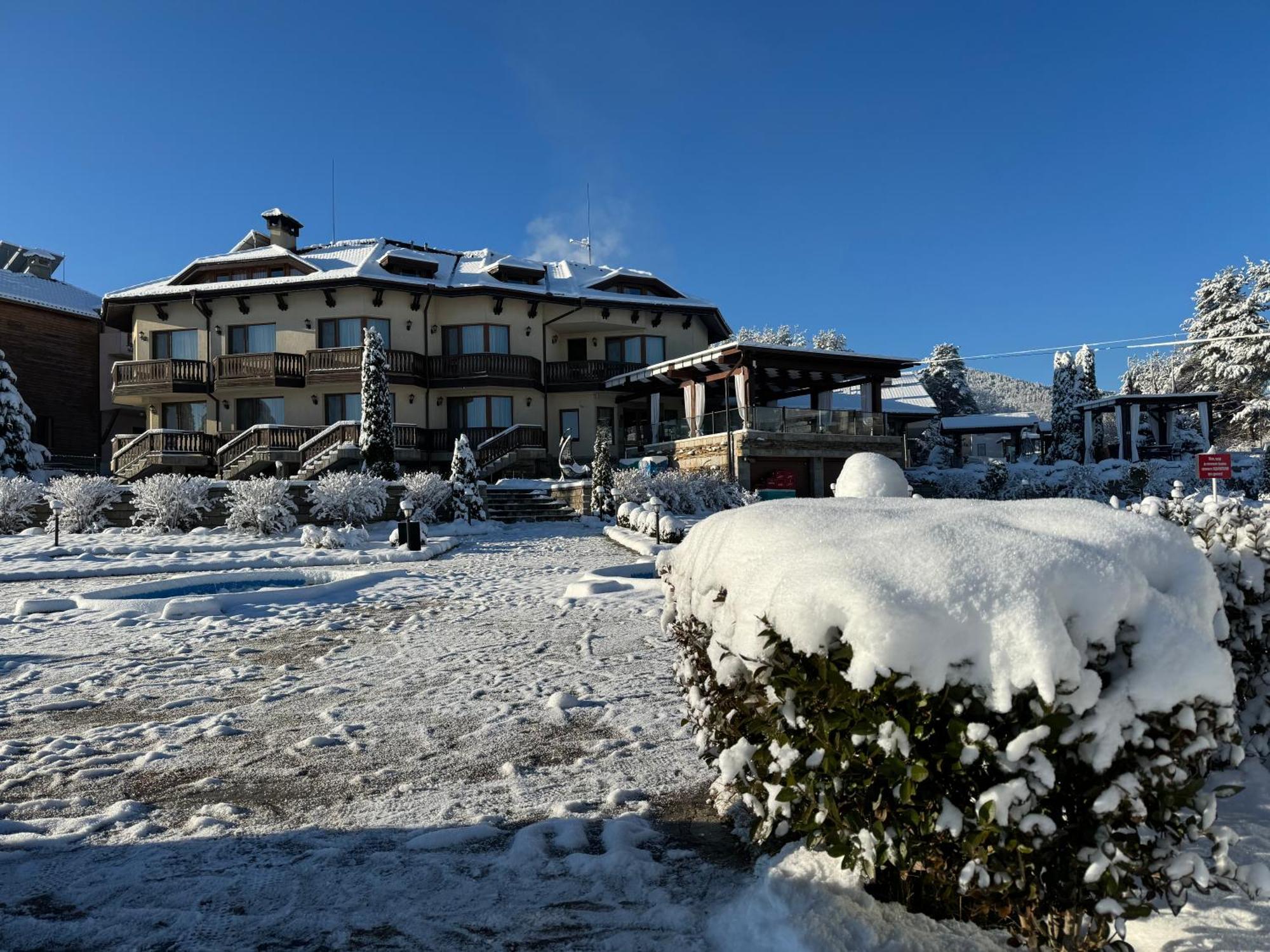 Family Hotel Eterno Tsigov Chark Εξωτερικό φωτογραφία
